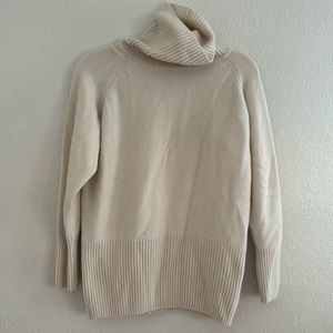 100% Cashmere Belinda Robertson Turtleneck Sweater